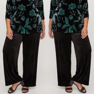 ✨HP✨ Catherines Stretch Velour Lounge Pants 0X